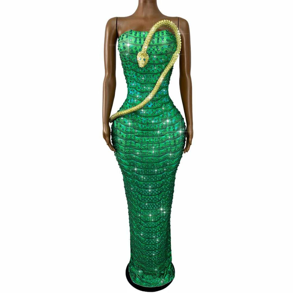 Women Fashion Designer Dresses Photos - Abito tubino con strass verdi scintillanti