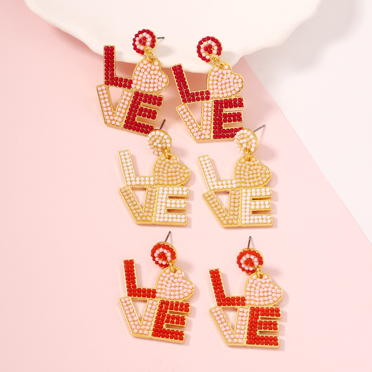 Women'S Fashion E Commerce - Nuova serie di orecchini alla moda