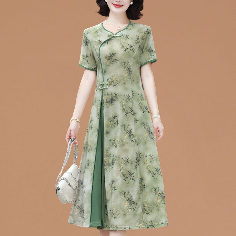 Elegante Abito a Maniche Corte - Women Fashion Over 60 recensione e prezzo