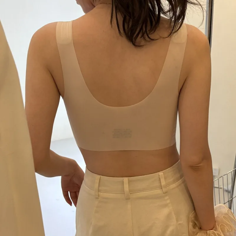 KUCLUT Ice Skin Foundation Liq - Bra Top Seamless recensione e prezzo